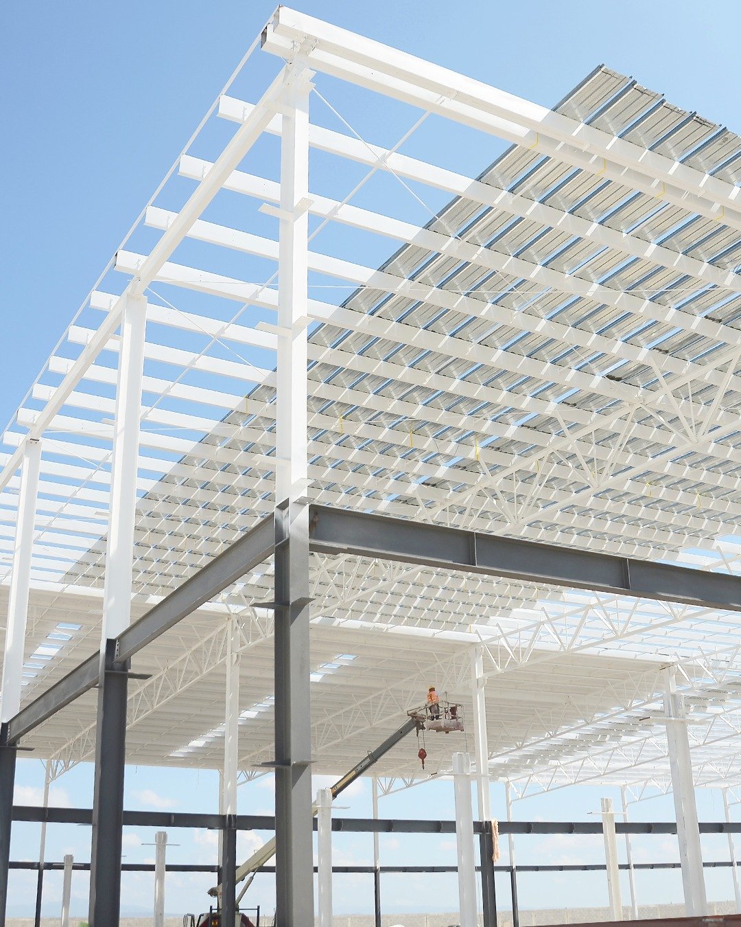 ESTRUCTURAS METALICAS PARA MANEJADORAS, MEZZANINE, DISEÑO Y FABRICACION.